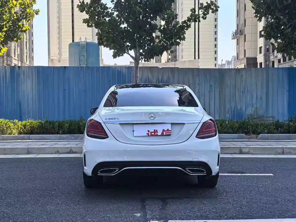 Mercedes-Benz C-Class — миниатюра 8