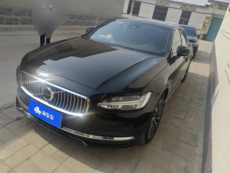 Volvo S90 2023