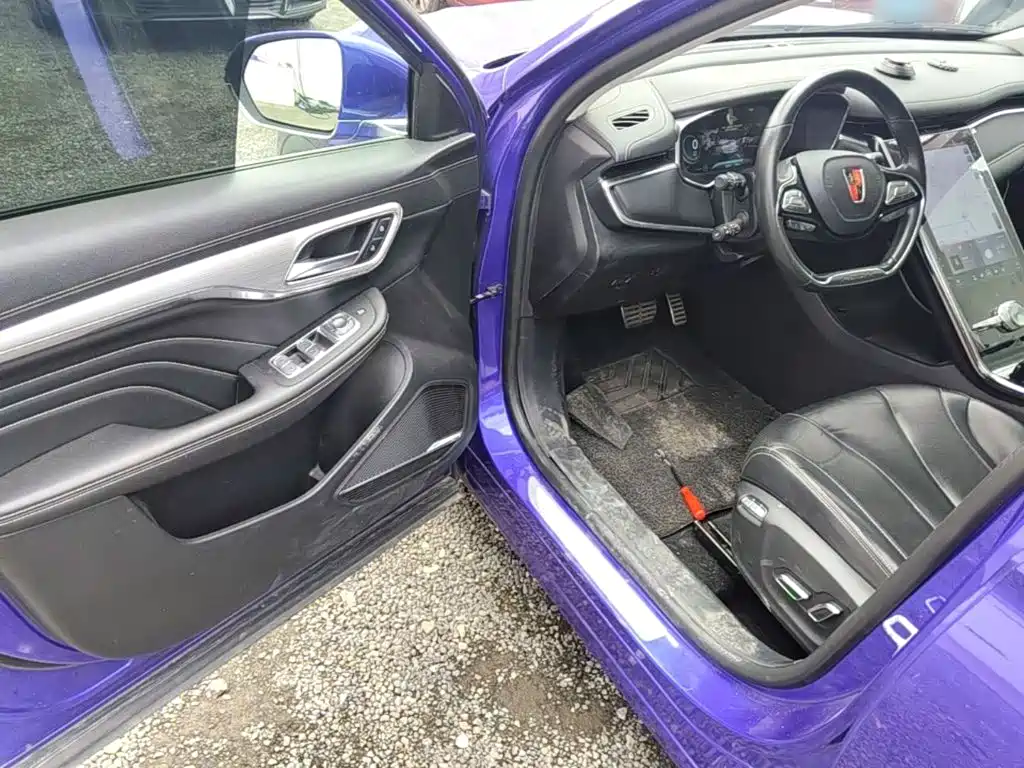 Roewe MARVEL X — миниатюра 16