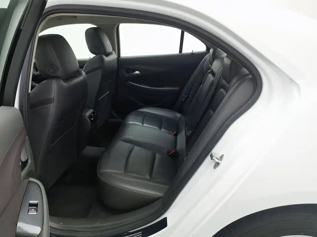 Chevrolet Malibu — миниатюра 15