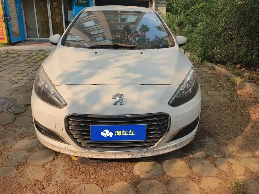 Peugeot 308 — миниатюра 2