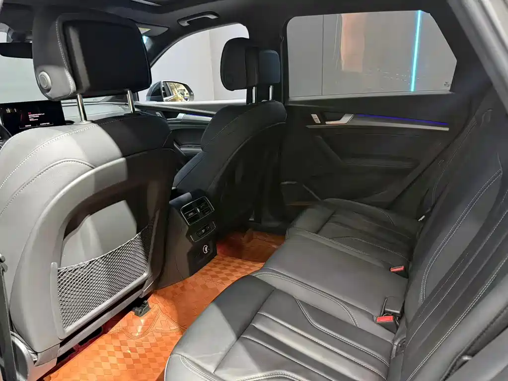 Audi Q5L — миниатюра 10