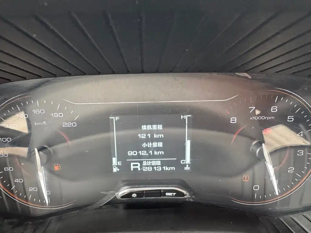 Wuling Jiachen — миниатюра 14