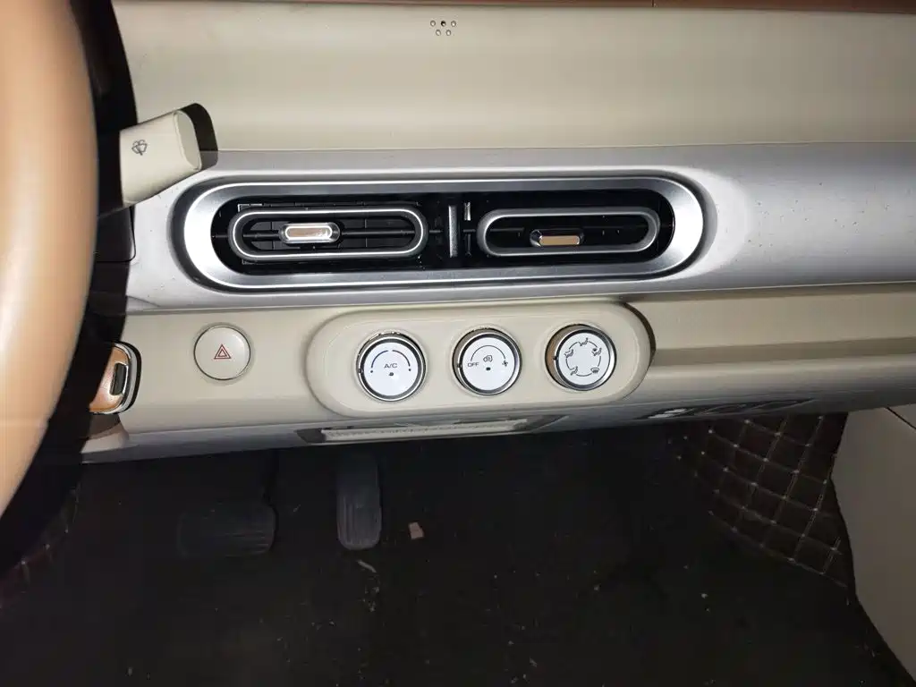 Wuling MINIEV — миниатюра 15