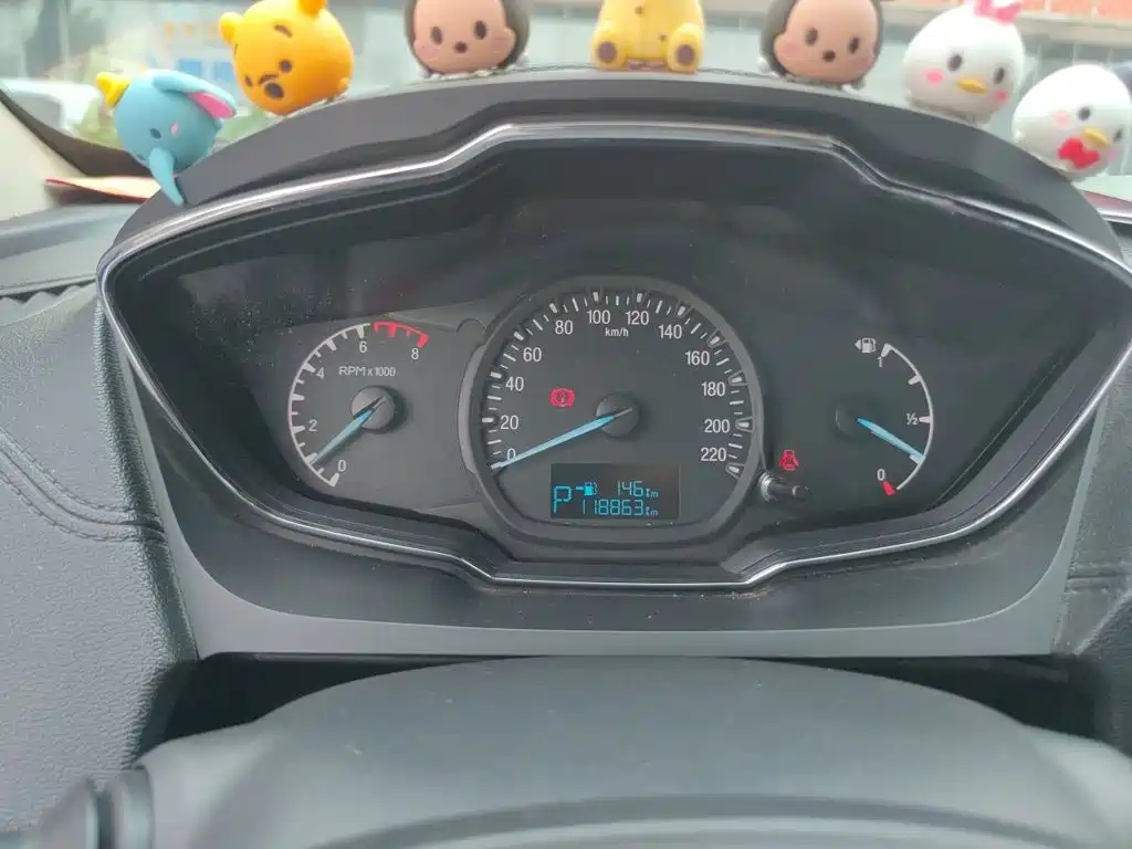 Ford Escort — миниатюра 7
