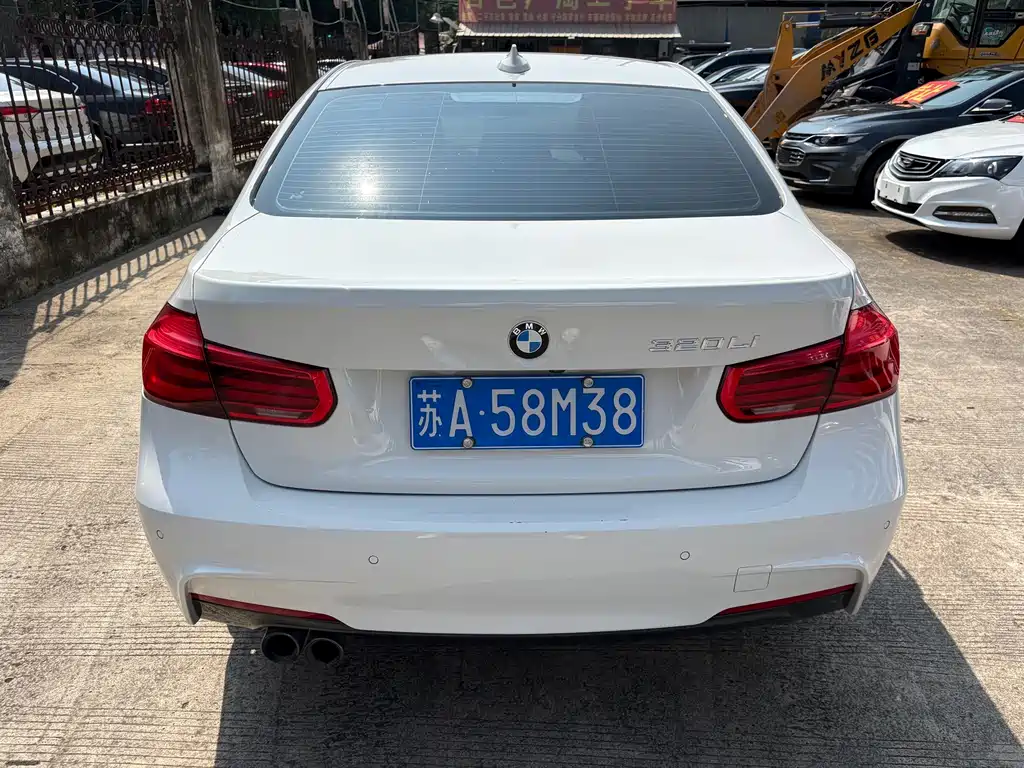 BMW 3 Series — миниатюра 8
