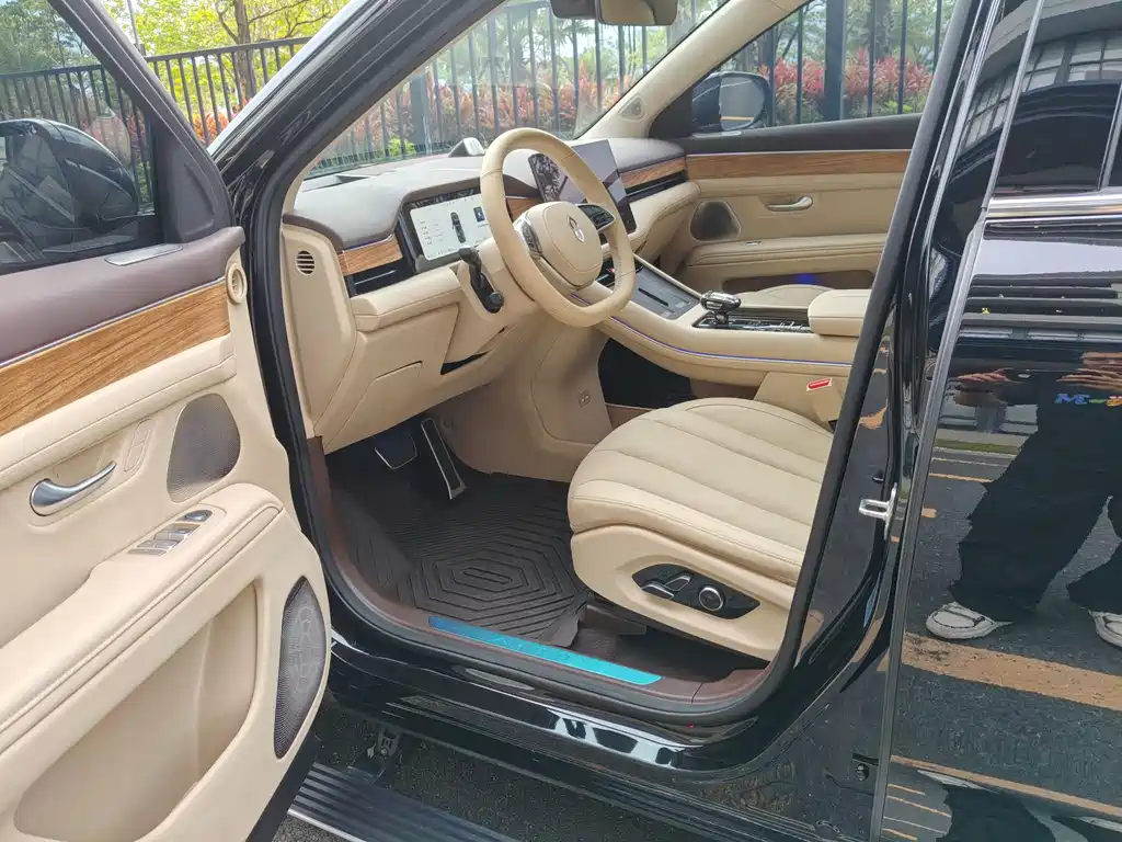 Aito M7 2024 1.5T Plus 5 мест