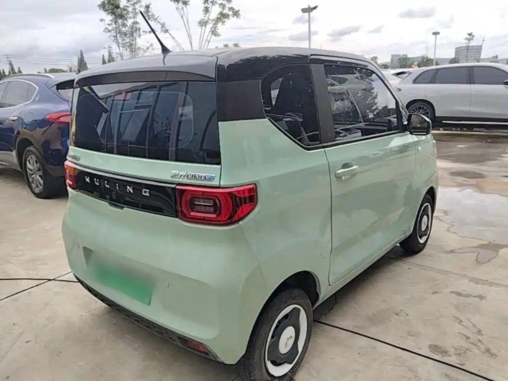 Wuling MINIEV — миниатюра 7