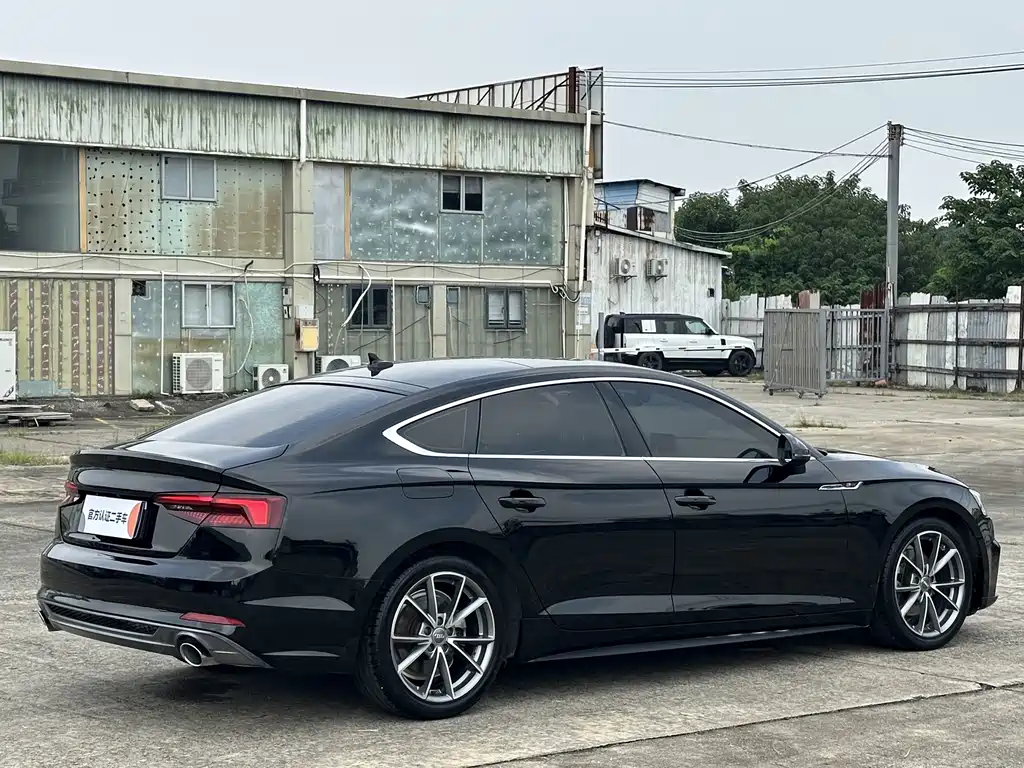 Audi A5 (Import) — миниатюра 9