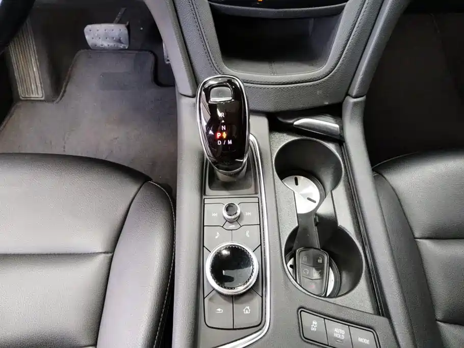Cadillac XT5 — миниатюра 16