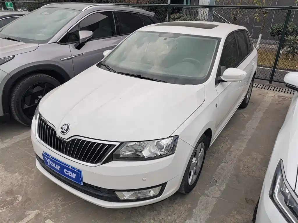 Skoda Rapid Spaceback 2015