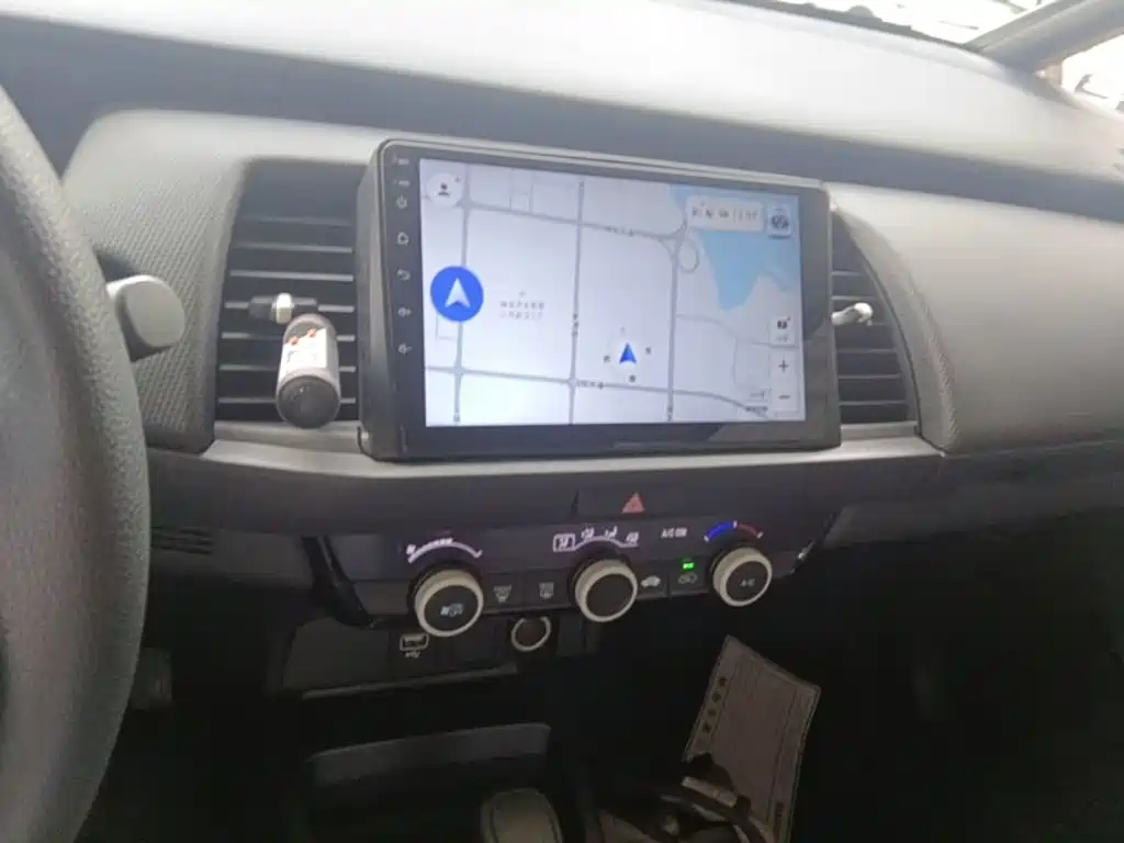 Honda Fit — миниатюра 13