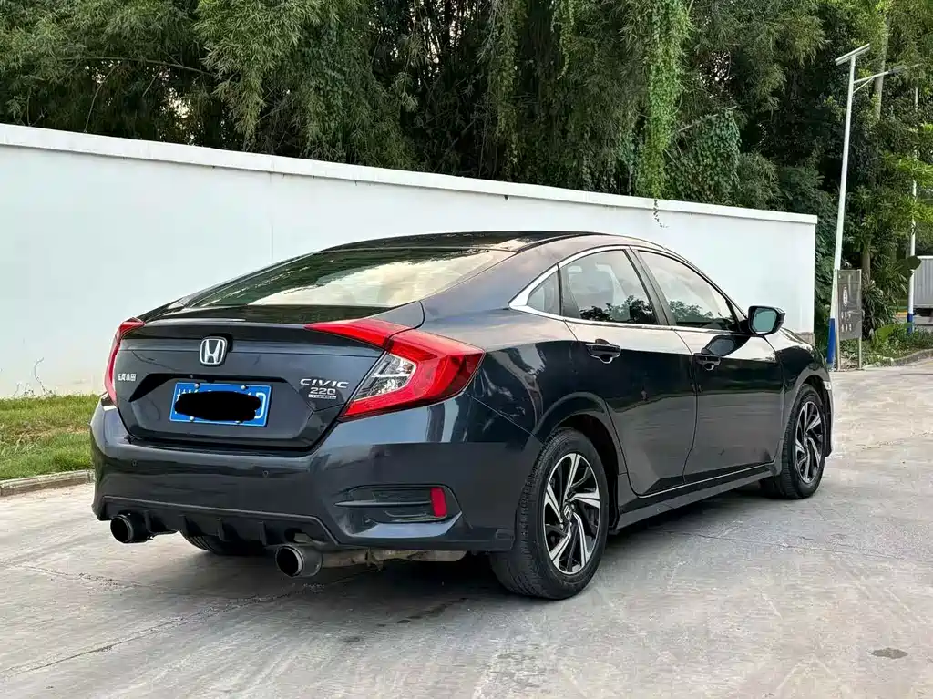 Honda Civic — миниатюра 6