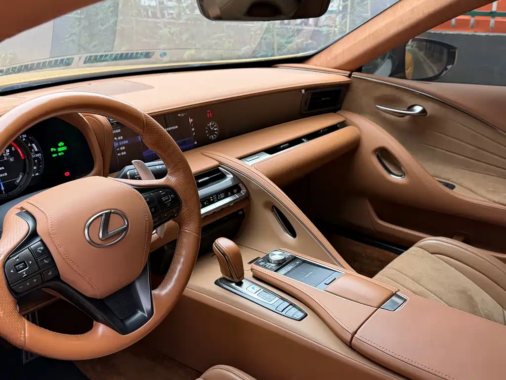Lexus LC — миниатюра 10