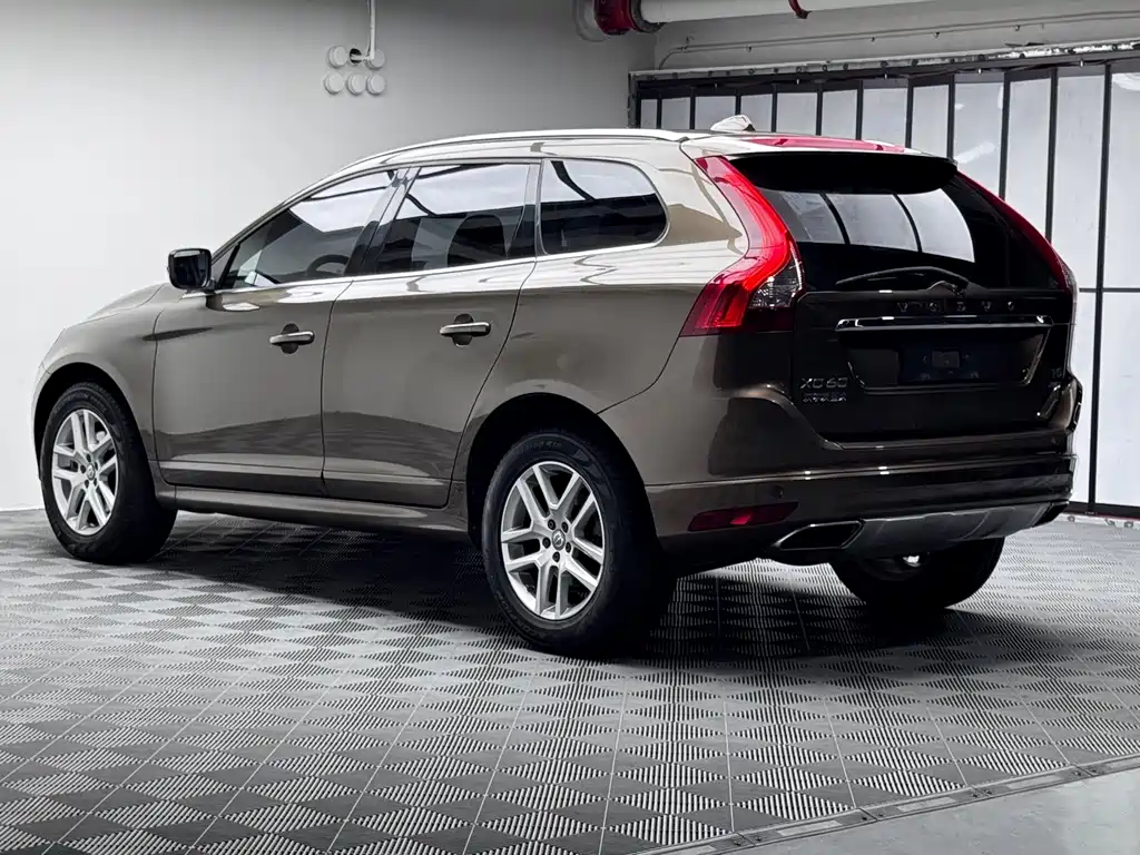 Volvo XC60 — миниатюра 6