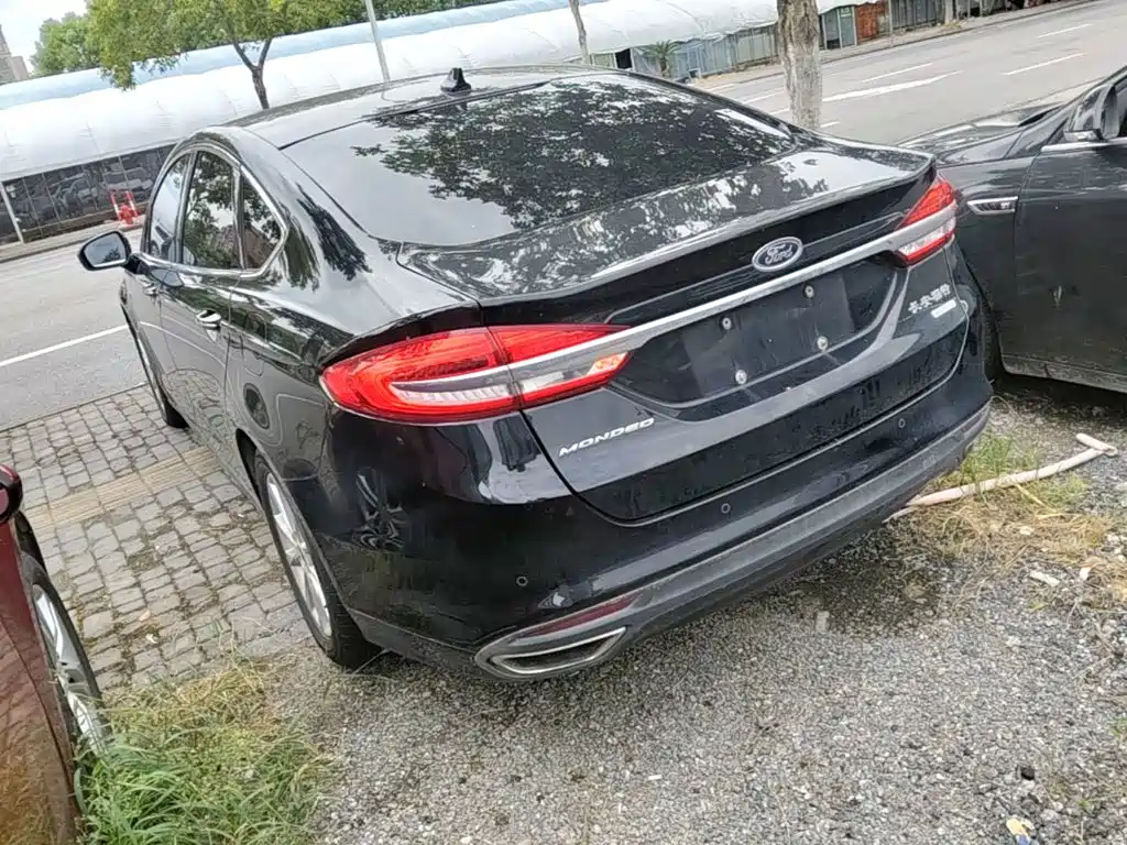 Ford Mondeo — миниатюра 5