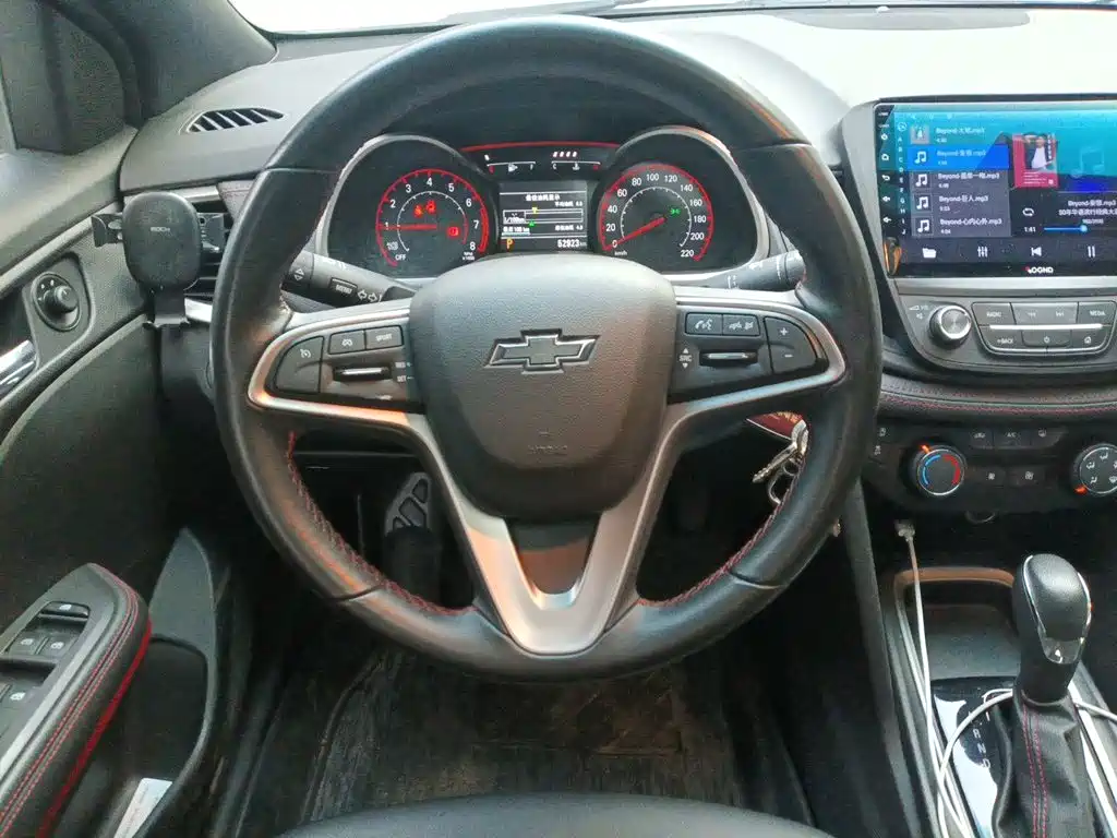 Chevrolet Monza — миниатюра 6