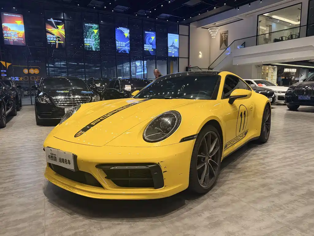 Porsche 911 2021