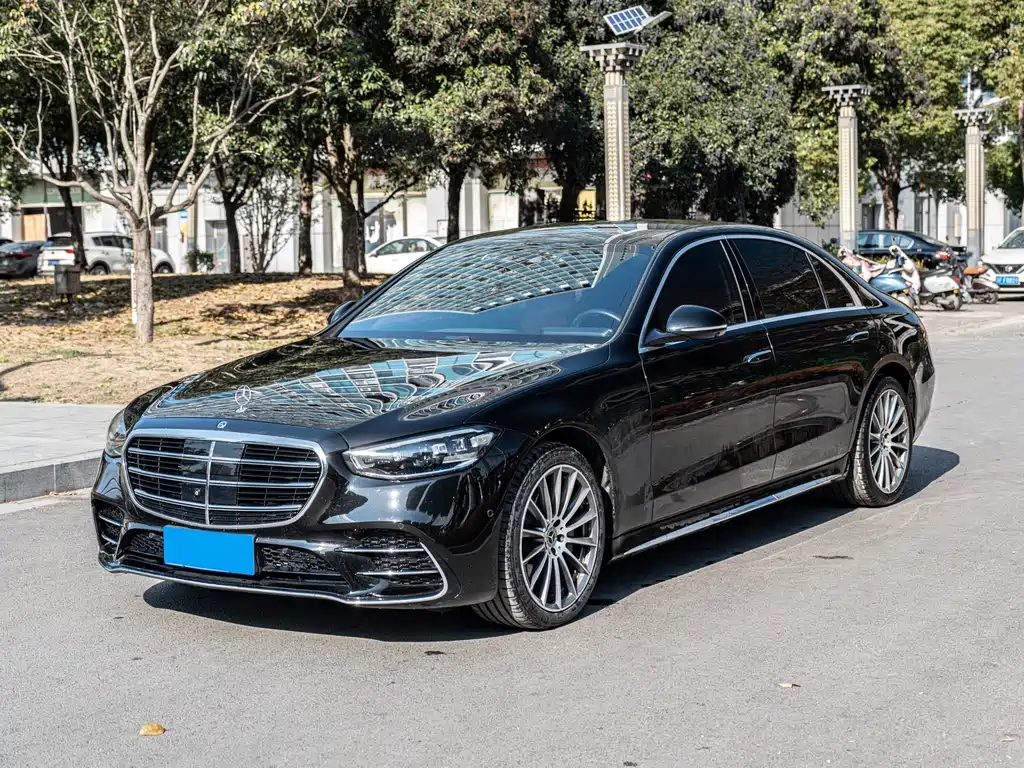 Mercedes-Benz S-Class 2023