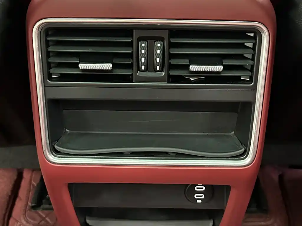 Porsche Cayenne — миниатюра 26