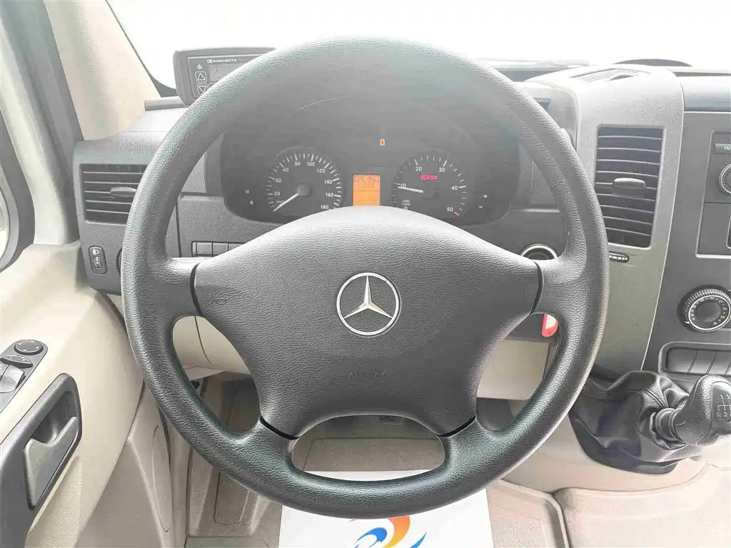 Mercedes-Benz Sprinter — миниатюра 7