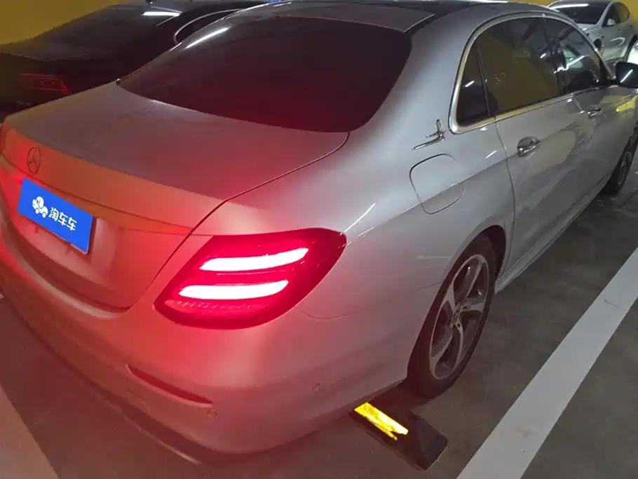 Mercedes-Benz E-Class — миниатюра 3