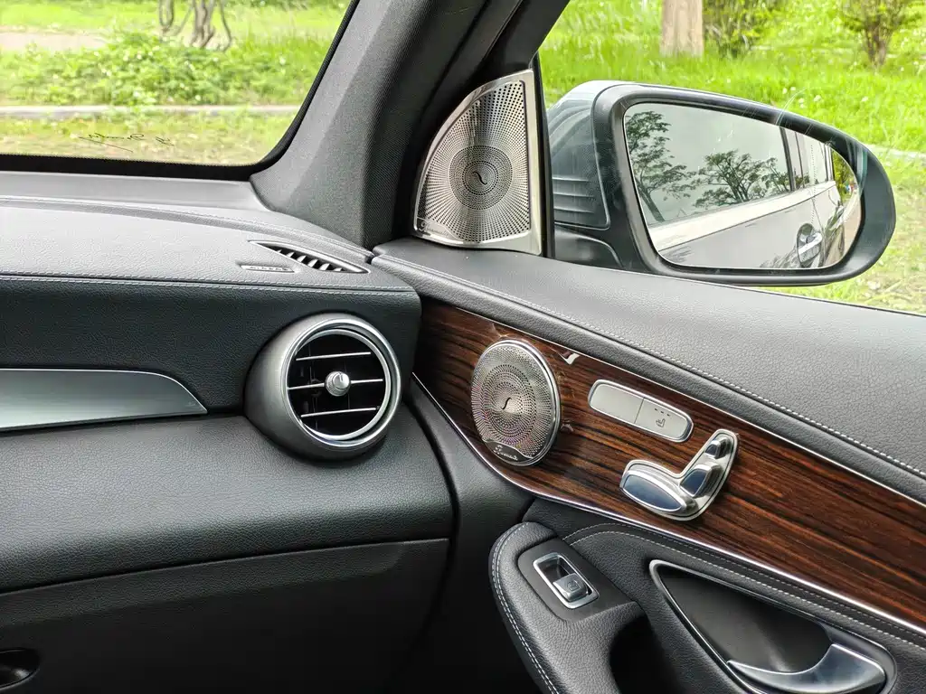 Mercedes-Benz GLC — миниатюра 13