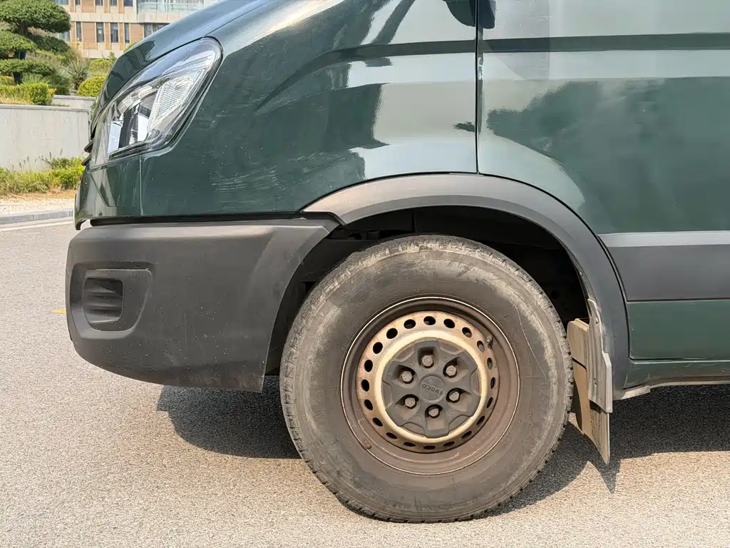 IVECO Ousheng — миниатюра 10