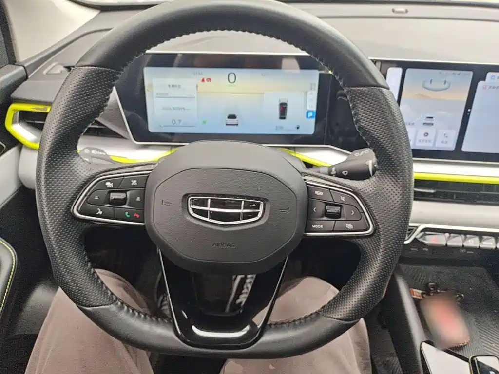 Geely Binyue — миниатюра 11