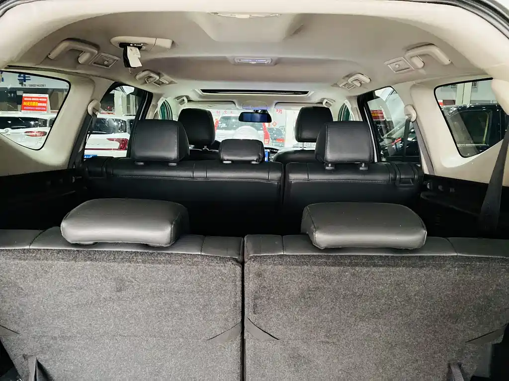 Mitsubishi Pajero Sport (Import) — миниатюра 13