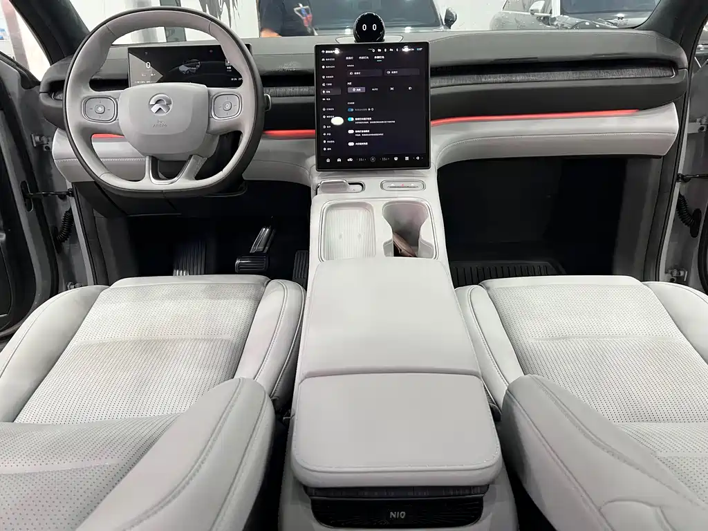 NIO ES6 — миниатюра 17