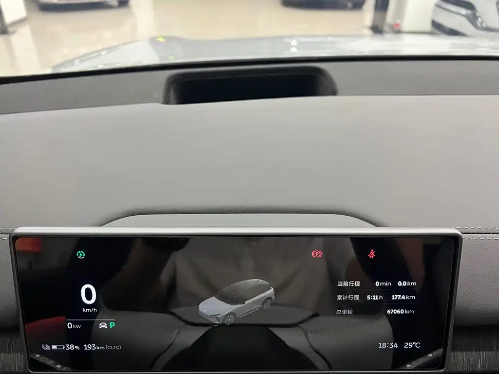 NIO ES6 — миниатюра 20