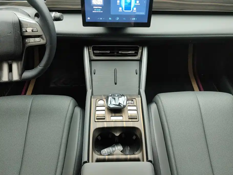BYD Qin L — миниатюра 16