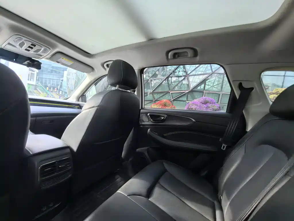 Roewe RX5 2021 PLUS 330TGI AT