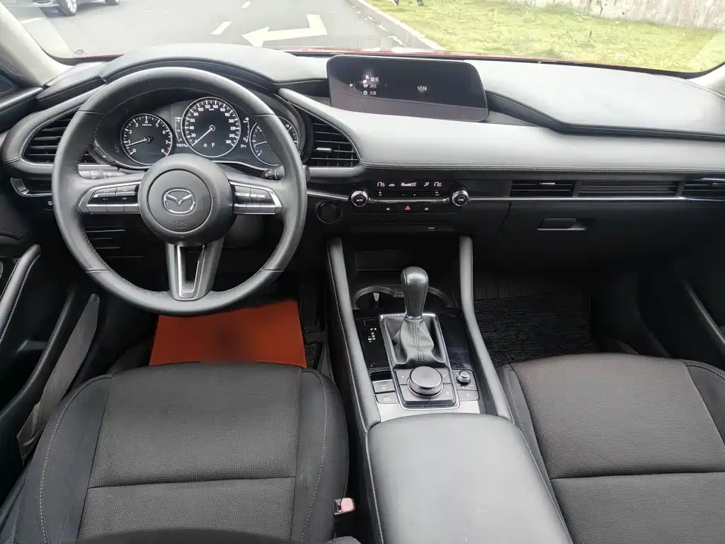 Mazda 3 Axela — миниатюра 13