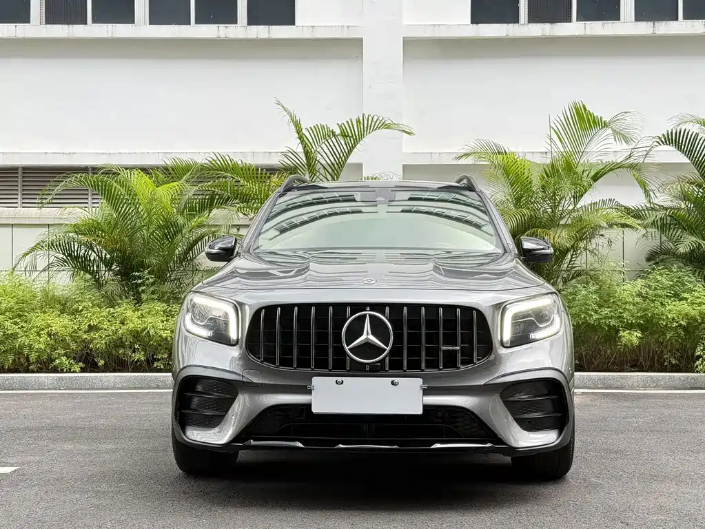 Mercedes-Benz GLB AMG — миниатюра 2
