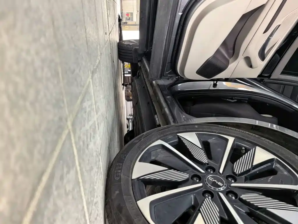 BYD PLUS New Energy — миниатюра 22