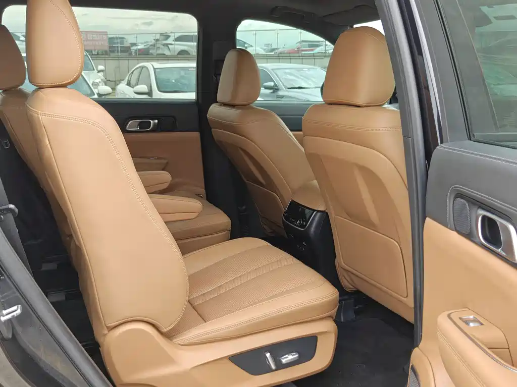 Li Auto Li ONE — миниатюра 11