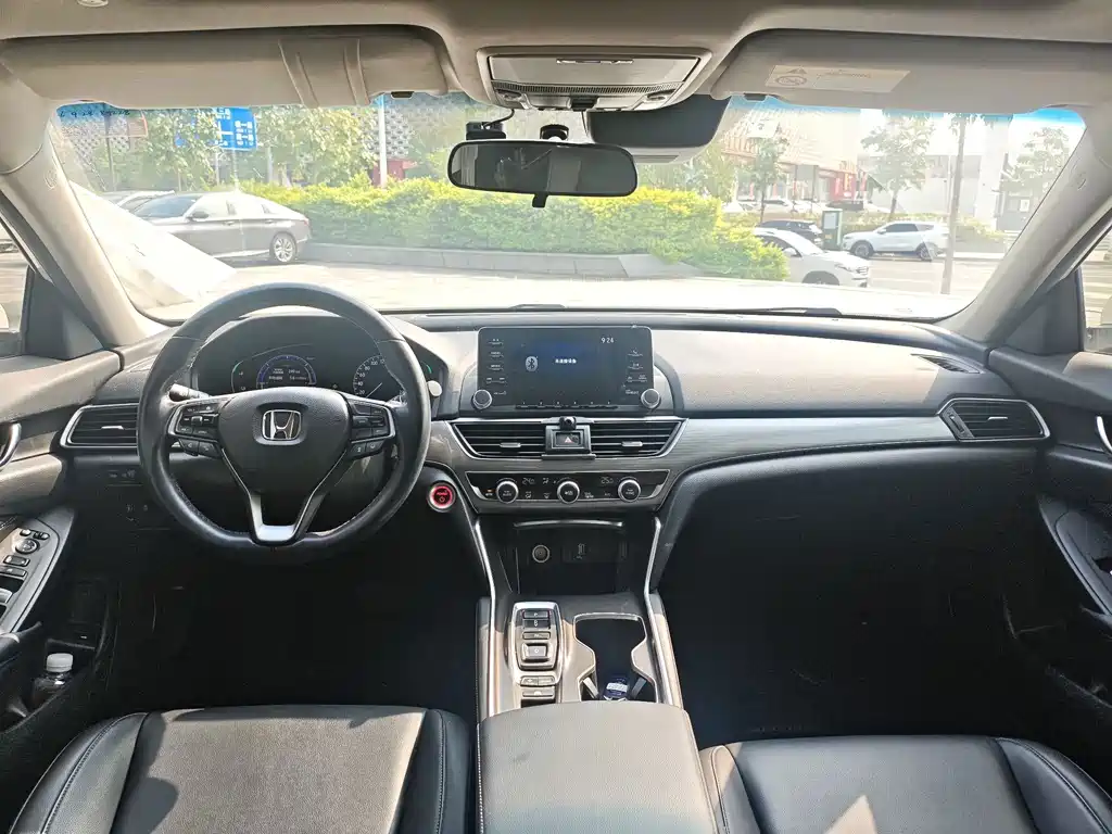 Honda Accord — миниатюра 7