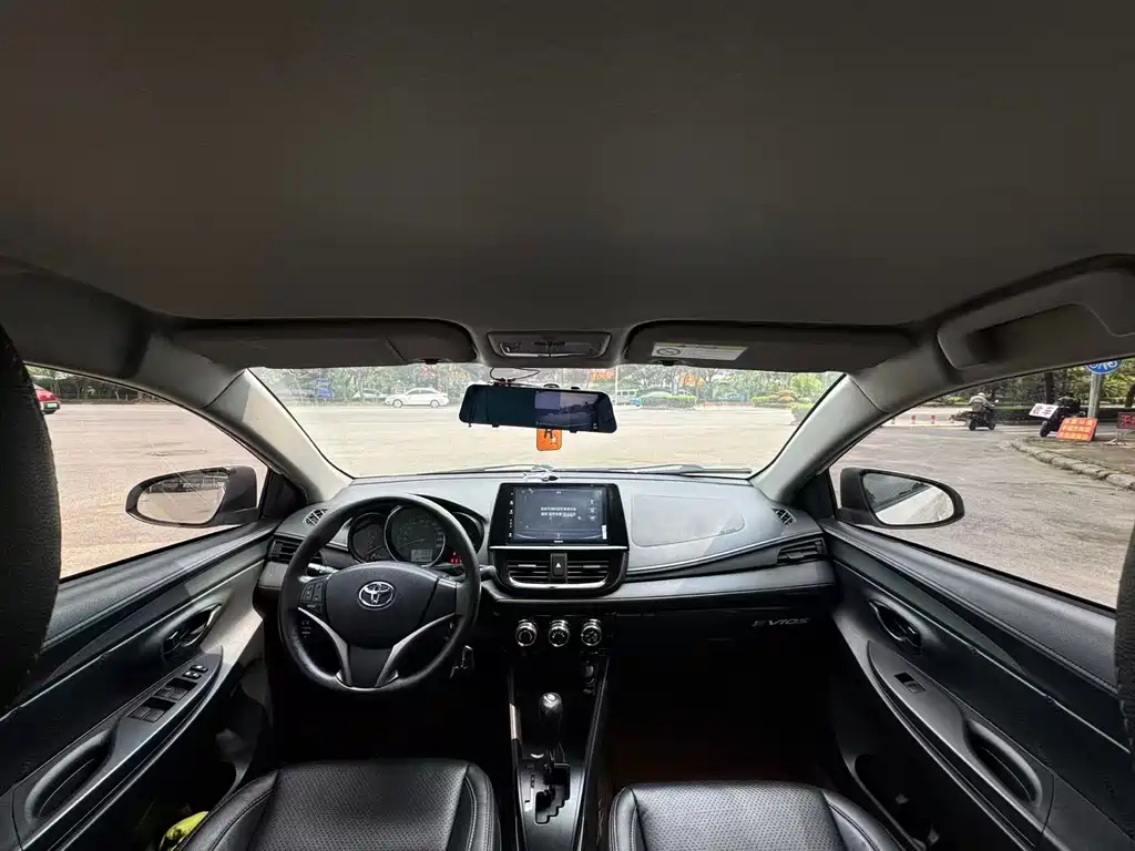 Toyota Vios — миниатюра 4