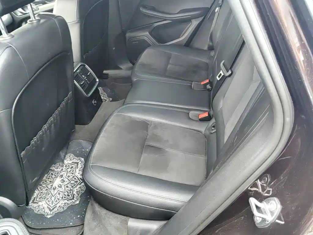 Porsche Macan — миниатюра 17