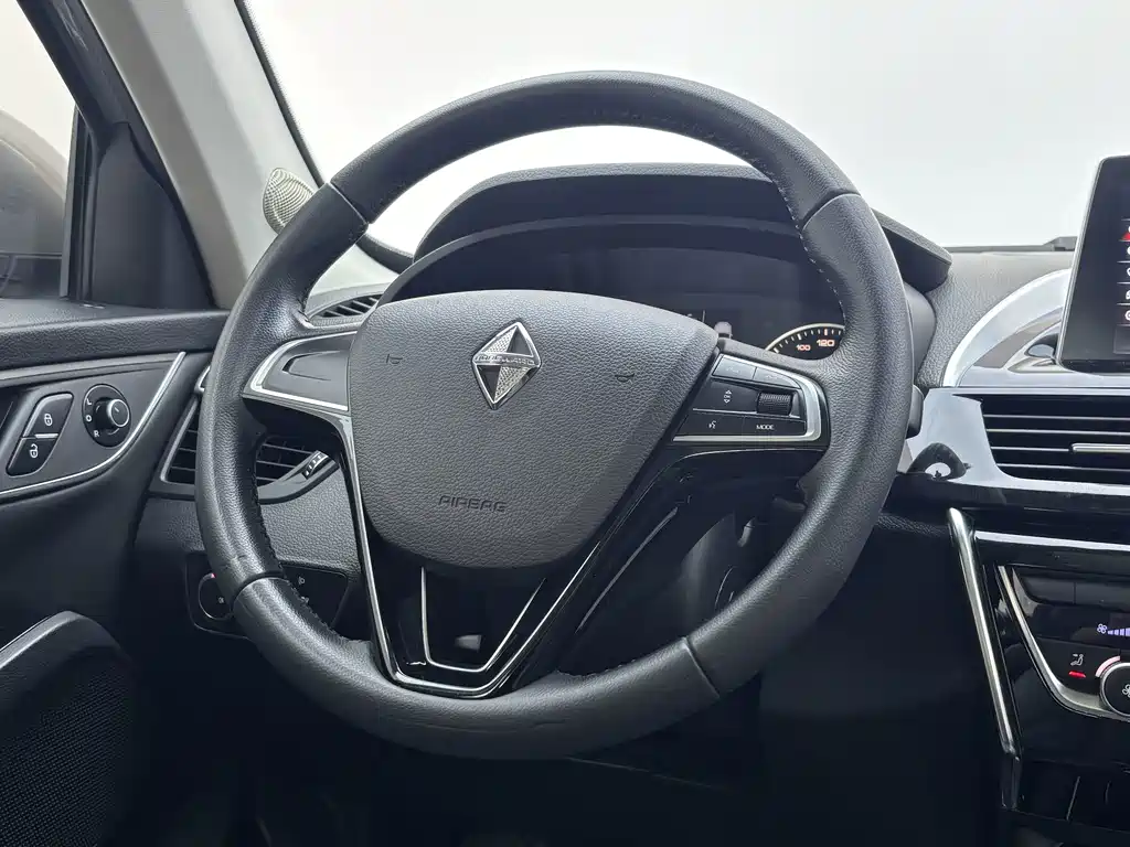 Borgward BX5 — миниатюра 15