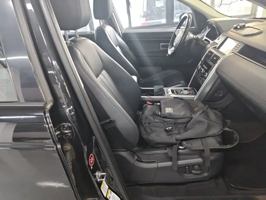 Land Rover Discovery Sport — миниатюра 25