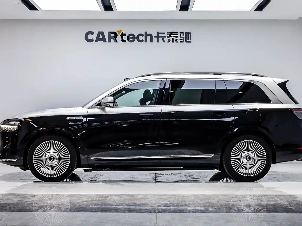 AITO ASK THE WORLD M9