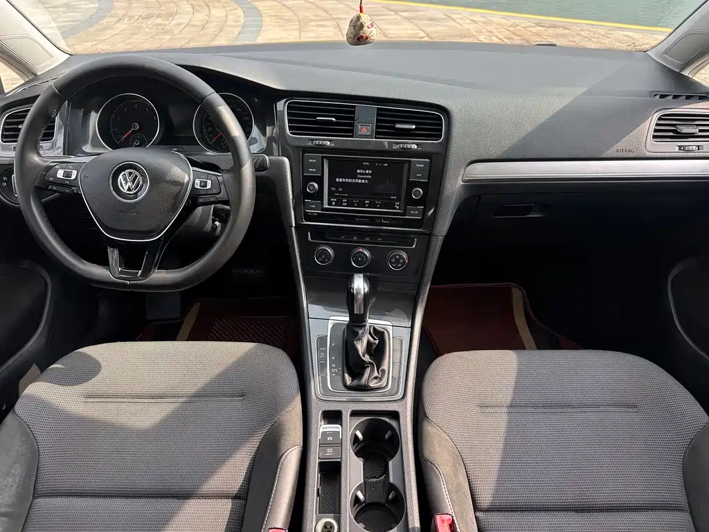 Volkswagen Golf — миниатюра 9