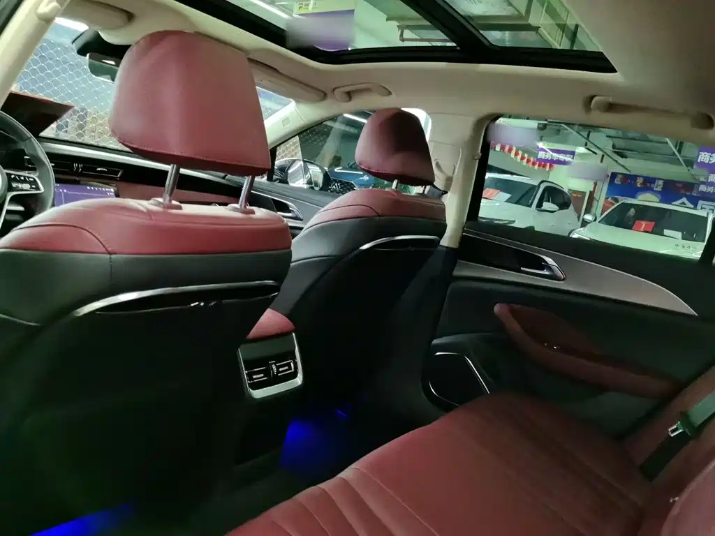 Hongqi Hongqi H5 — миниатюра 11