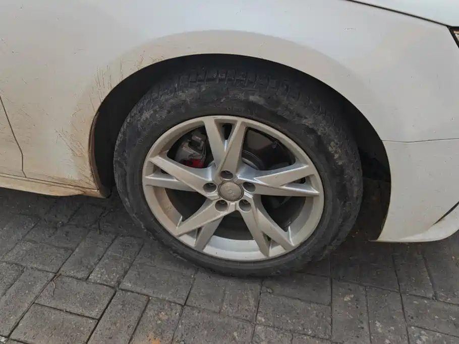 Audi A4L — миниатюра 6