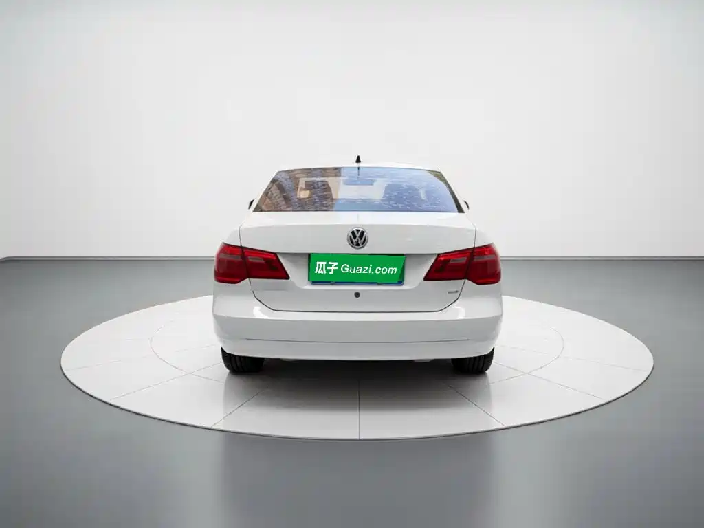 Volkswagen Jetta — миниатюра 3