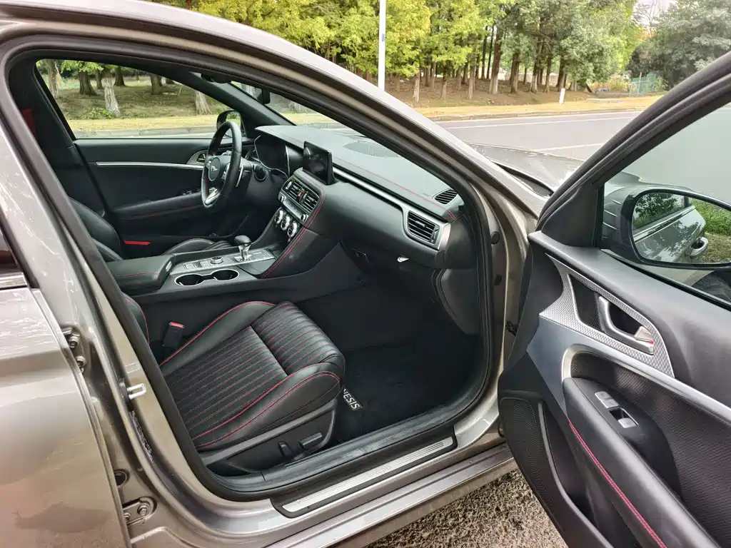 Genesis G70 — миниатюра 17