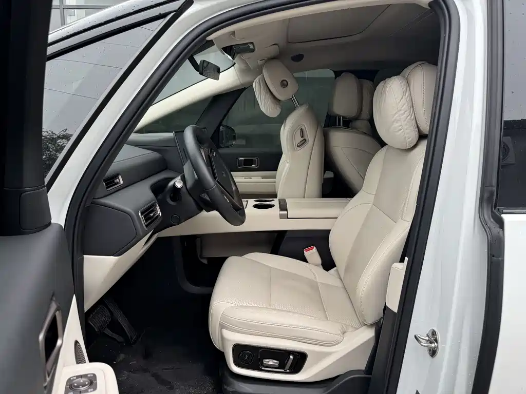 Li Auto Li MEGA — миниатюра 6